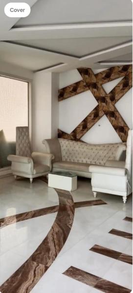 Premium 1bhk in khar West